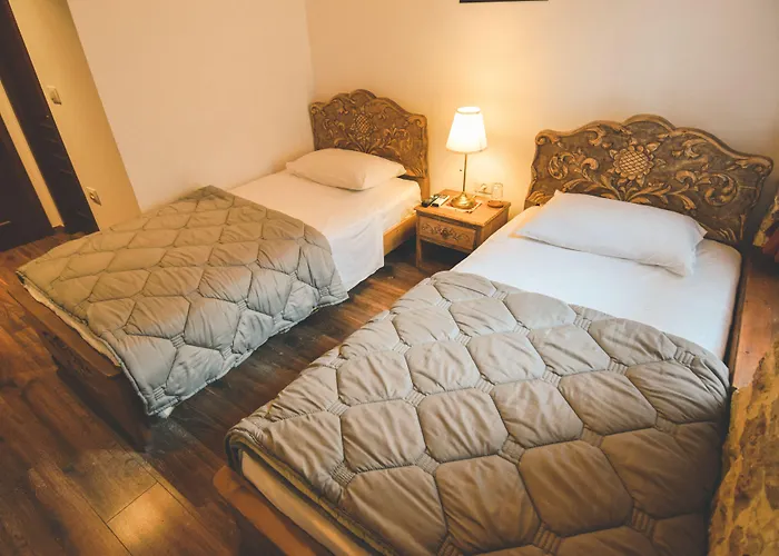 4 Hotel 3*
